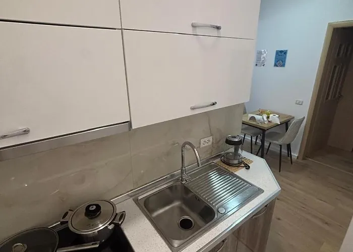 Peaceful Spot * ティラナ